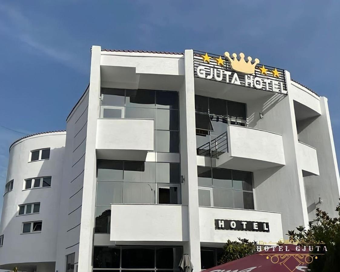 Gjuta 4*