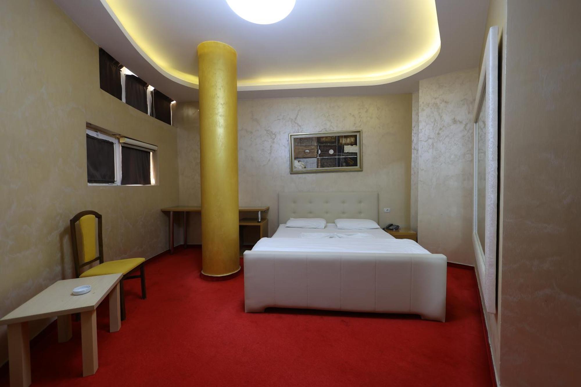 Gjuta Hotel