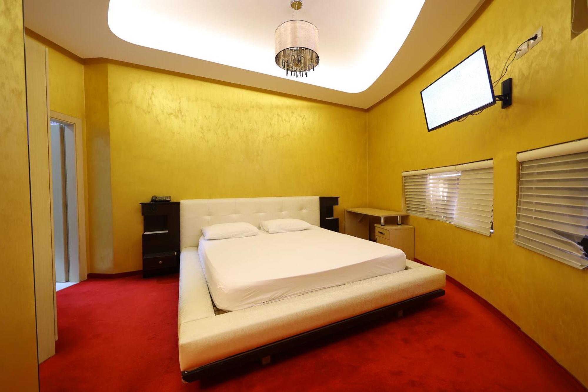 Gjuta Hotel Tirana
