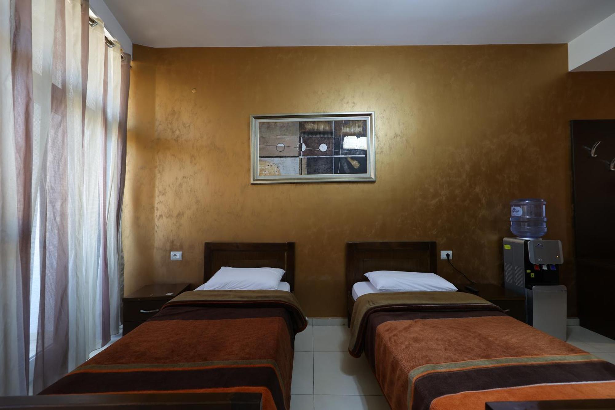 Gjuta 4* Tirana